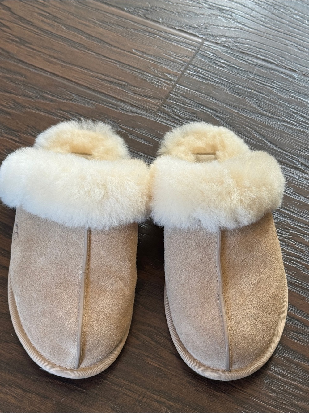 UGG Sand/Shearling Slide Slippers - Picture 7 of 9